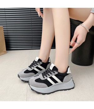 Black, White And Grey Three-Color Splicing Thick Flat Shoes Autumn And Winter Women Soft Sole Comfortable Outdoor Sports Shoes